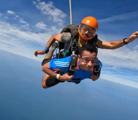 Siz də Skydive Dubai Həyəcanını Yaşayın!
